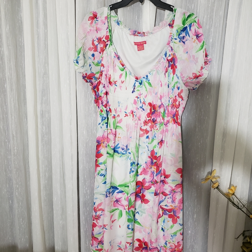 Sunny Leigh size X large floral dress